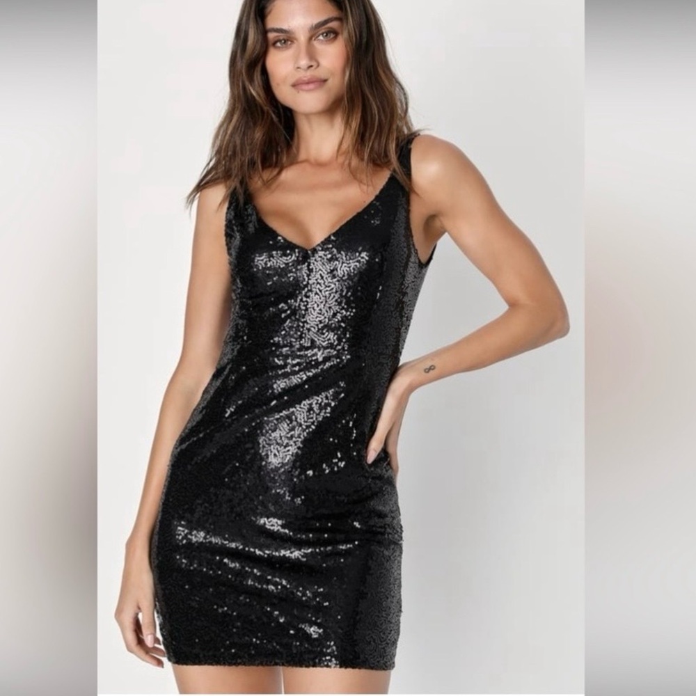 Lulus - Champagne Showers Black Sequin Bodycon Dress - Size Medium - NWT